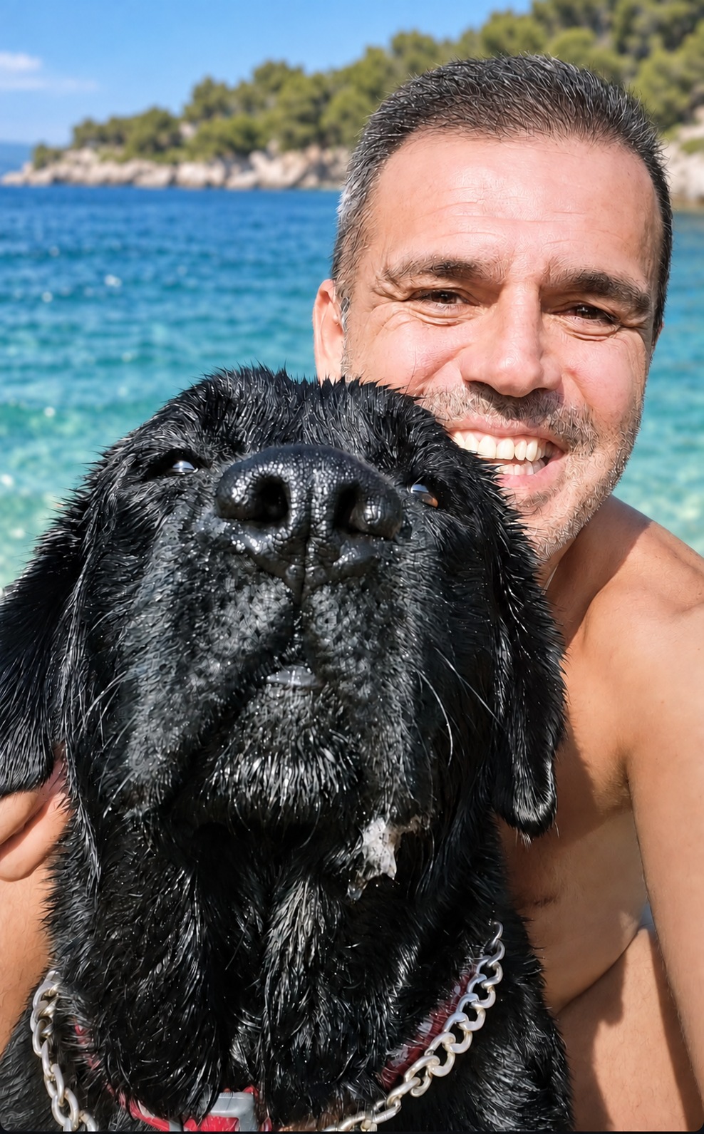 Yasin Gökcek ve köpeği Beyaz